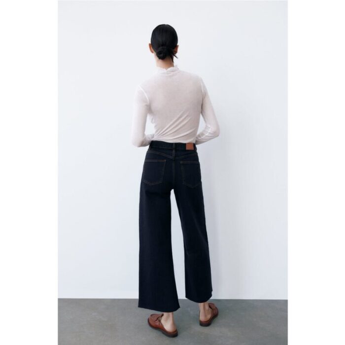 Zara Dark Wash High Rise Wide Leg Crop Hem Jeans