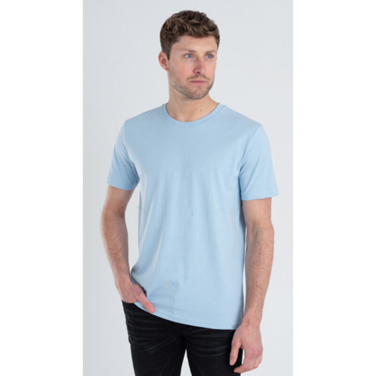 Light blue crew neck t shirt school best sale