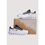 ONCLOUD TILT BLACK IVORY WHITE - Image 4