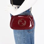 GUCCI ROSSO ANCORA PATENT SMALL GG BLONDIE SHOULDER BAG