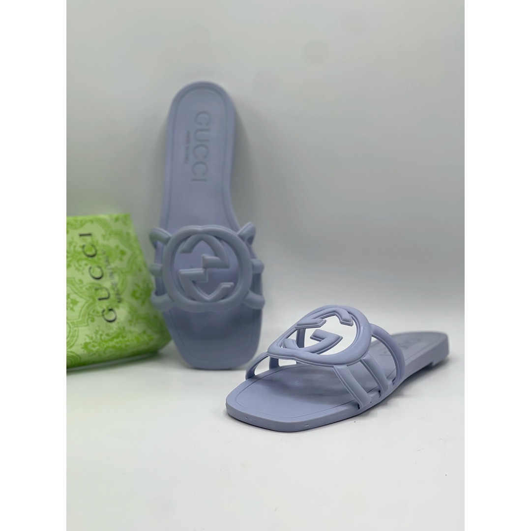 GG slippers Soft Lavender 1 GUCCI WOMENS INTERLOCKING G SLIDE