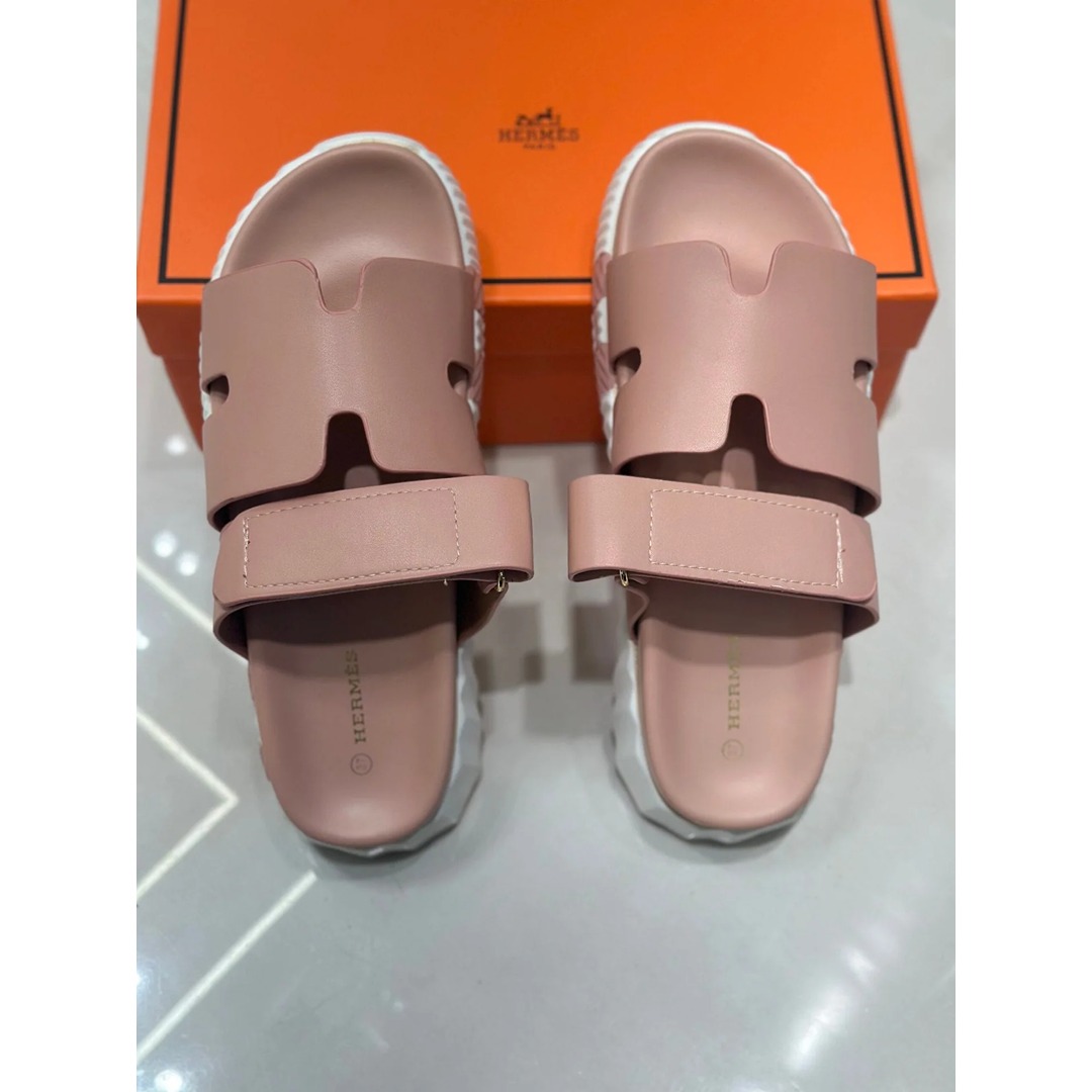 HM SLIPPERS WITH MEDICATED SOLE Pink 1 HERMES CHYPRE PINK MEDICATED SANDAL