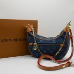 LOUIS VUITTON MONOGRAM CROSS BODY BAG