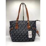 MICHAEL KORS VOYAGER TOTE MK SIGNATURE BAG