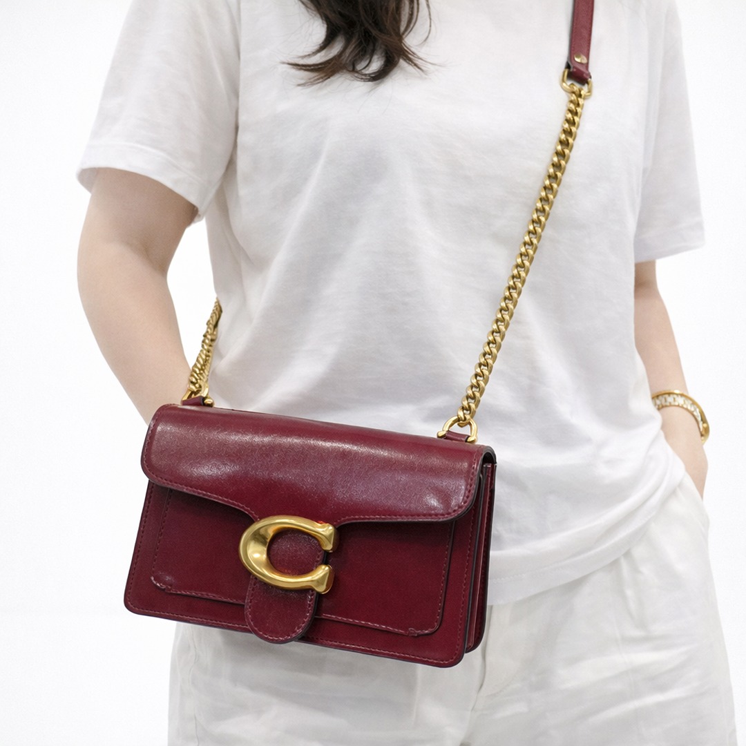 COACH TABBY 20 SHOULDER BAG